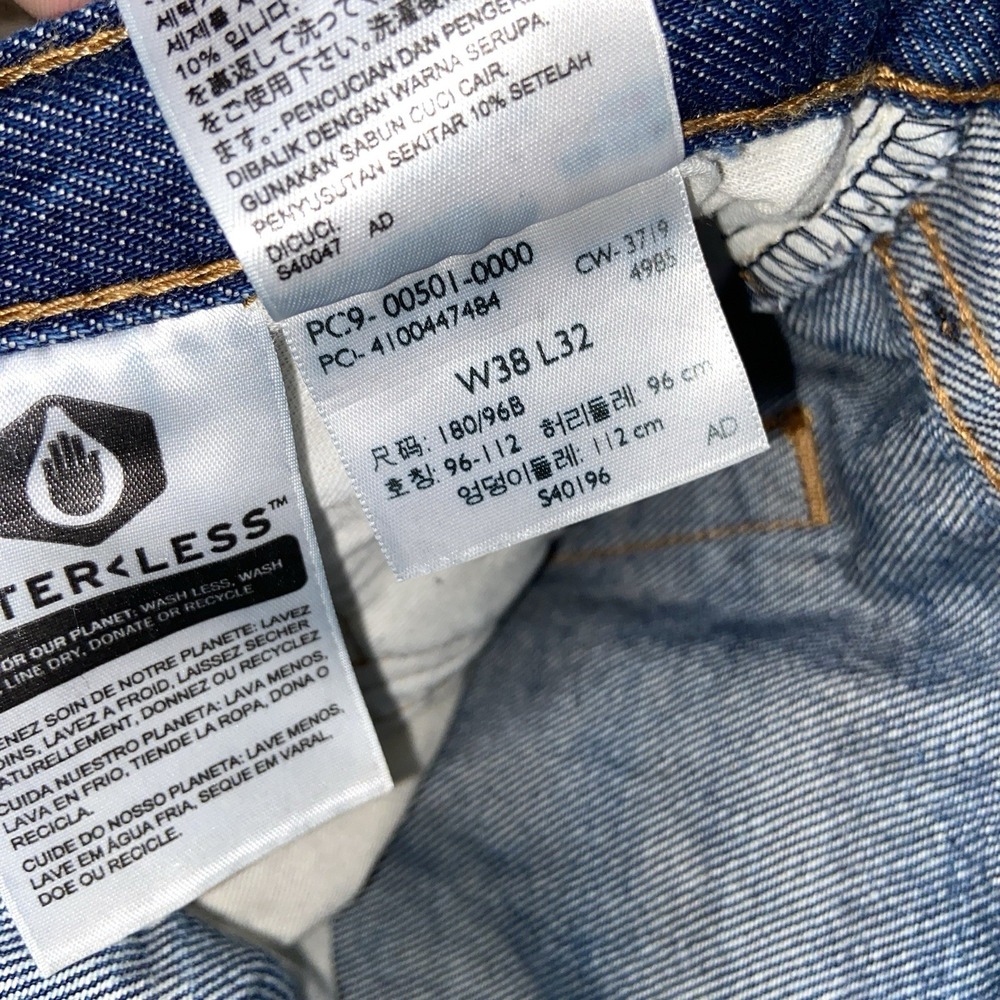 Levi's 501 Jeans Men's 38x32 (38x30) Blue Straight Leg Button Fly Denim Pants - Picture 10 of 10